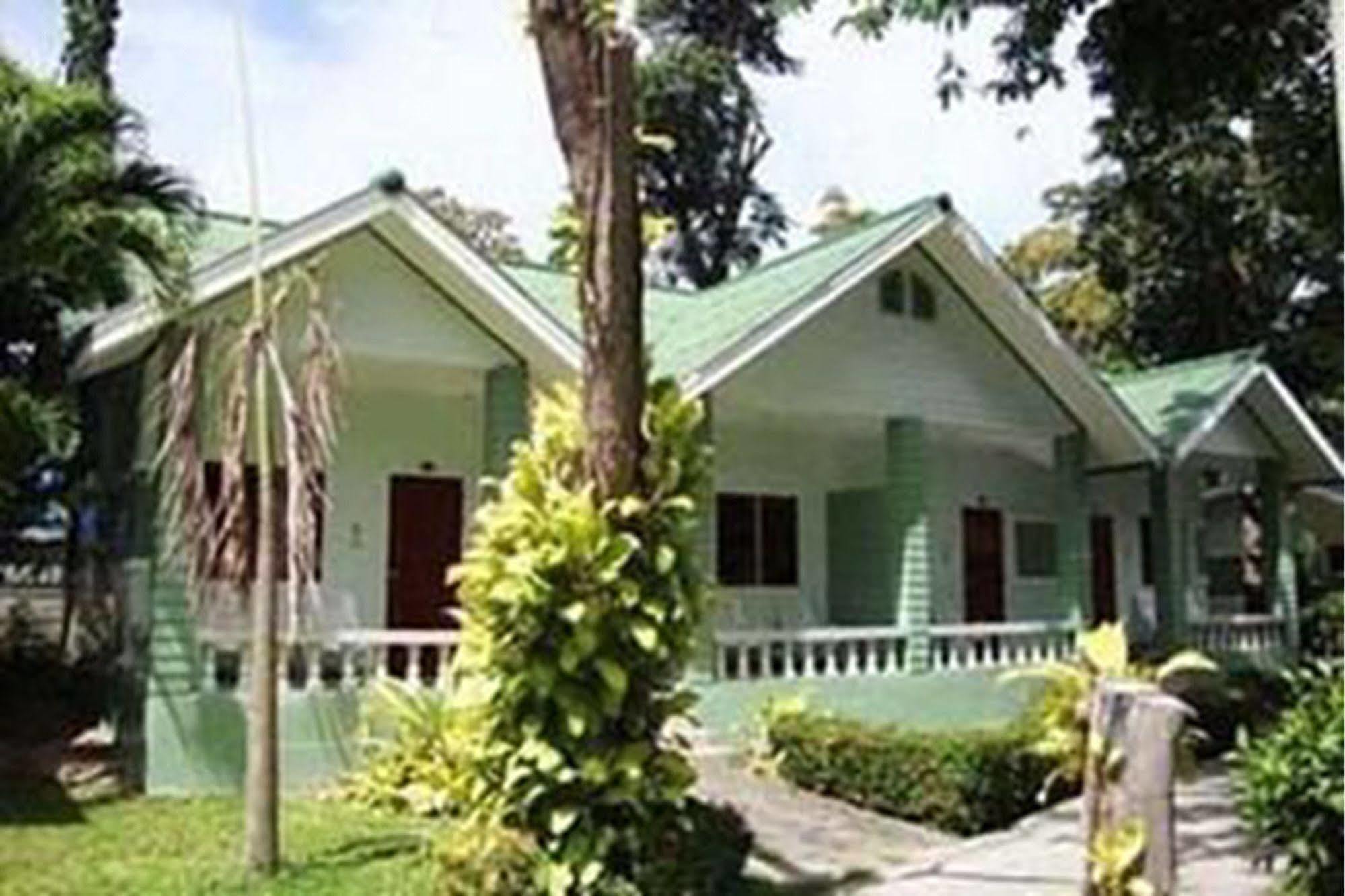 Malibu Samed Resort Koh Samet Exterior photo