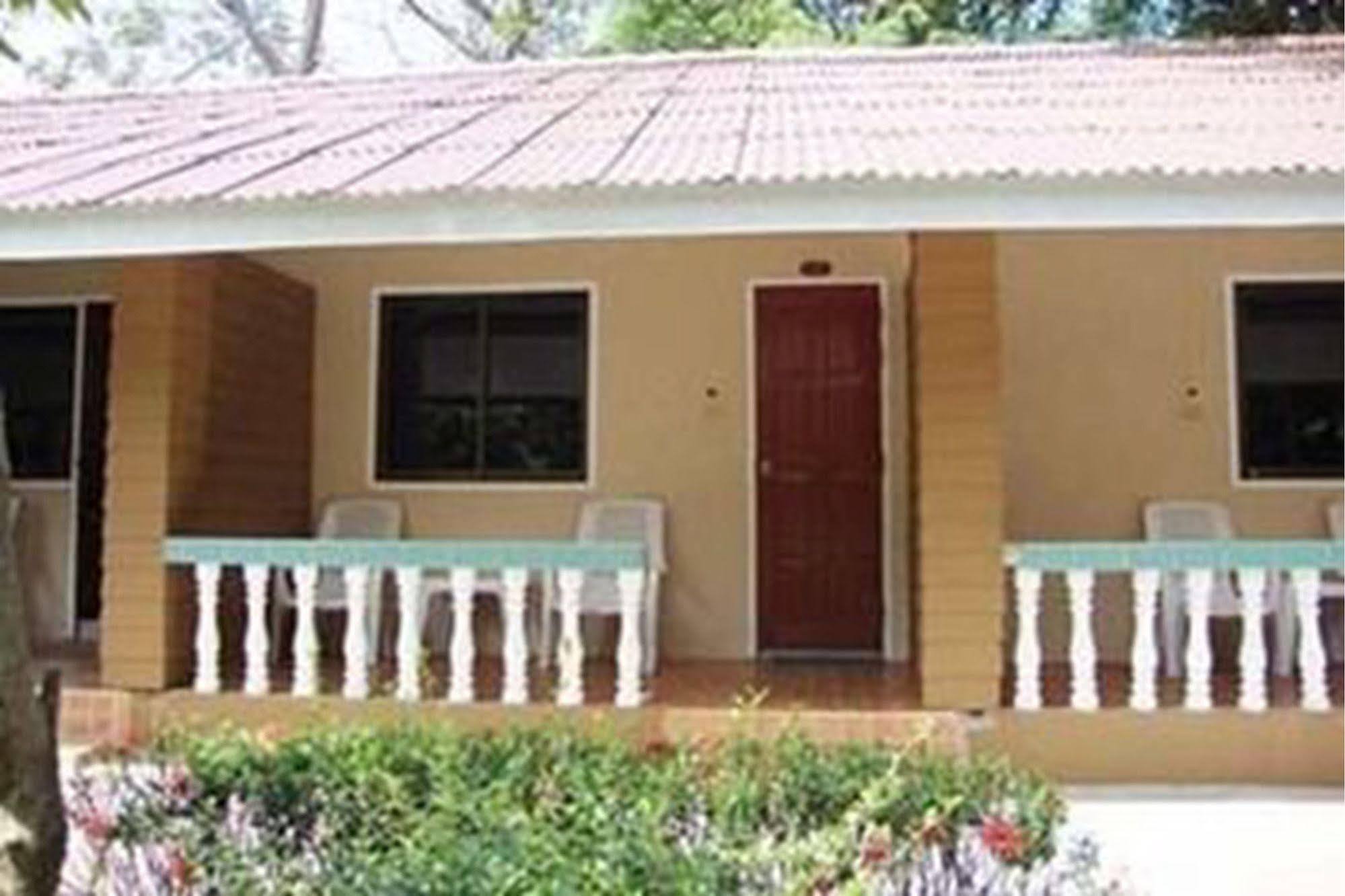 Malibu Samed Resort Koh Samet Exterior photo
